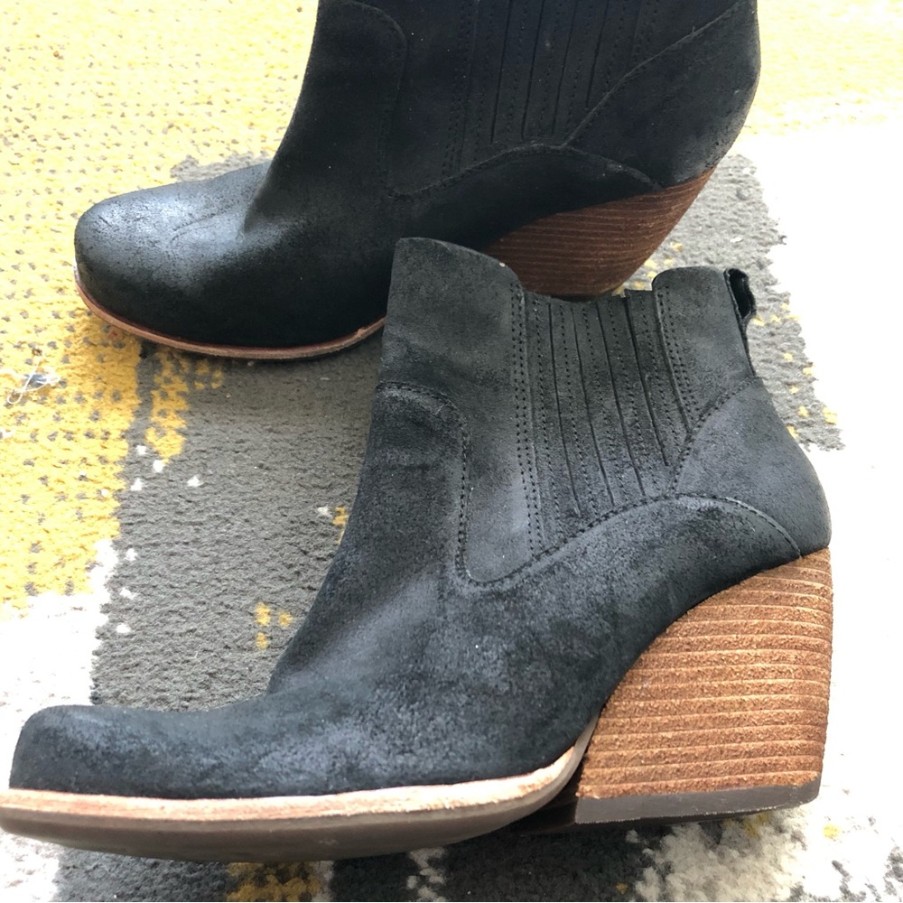 Kork-Ease Leather Booties Size 6.5